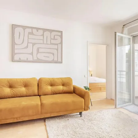 Modern 2 Bedroom With Balcony Budapesta